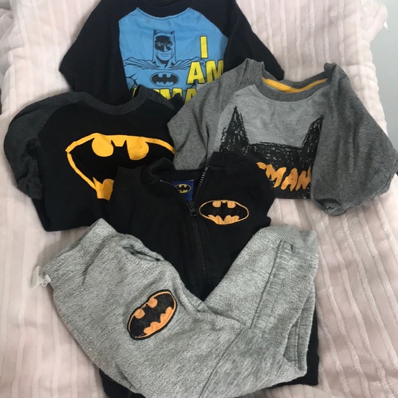 Batman Other - BATMAN Lot 3T-3 Shirts and a Vest/Jogger Set